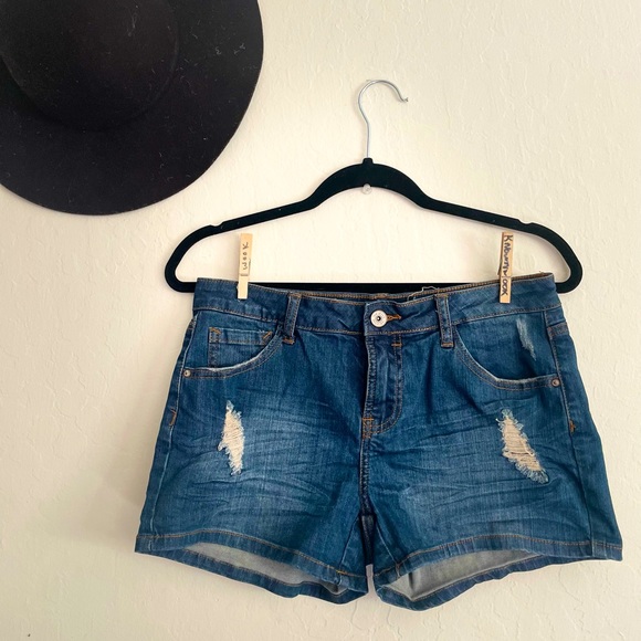 Mid-Rise Jean Shorts - Picture 1 of 9